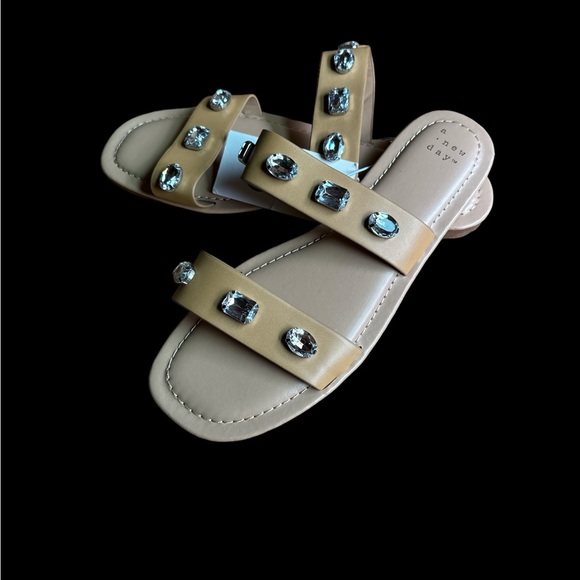 A New Day Brit Tan 2 Band Sandals Rhinestones NWT - Picture 2 of 5